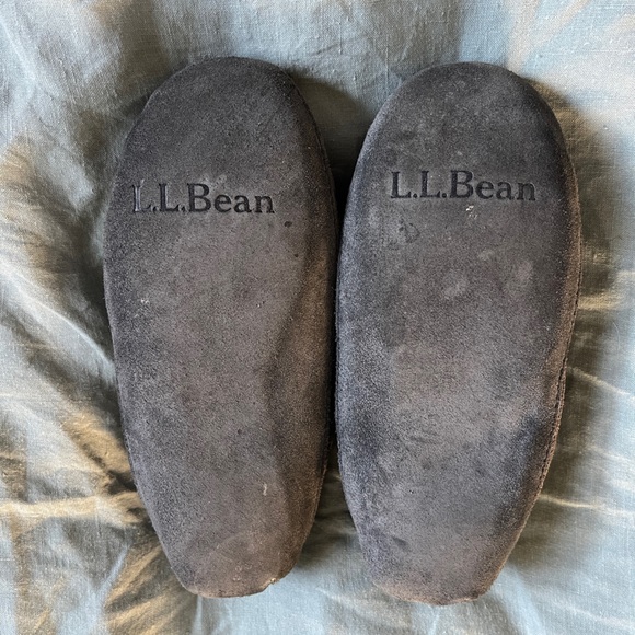 L.L. Bean Gray and Yellow Kids Shearling Slippers - Picture 4 of 5